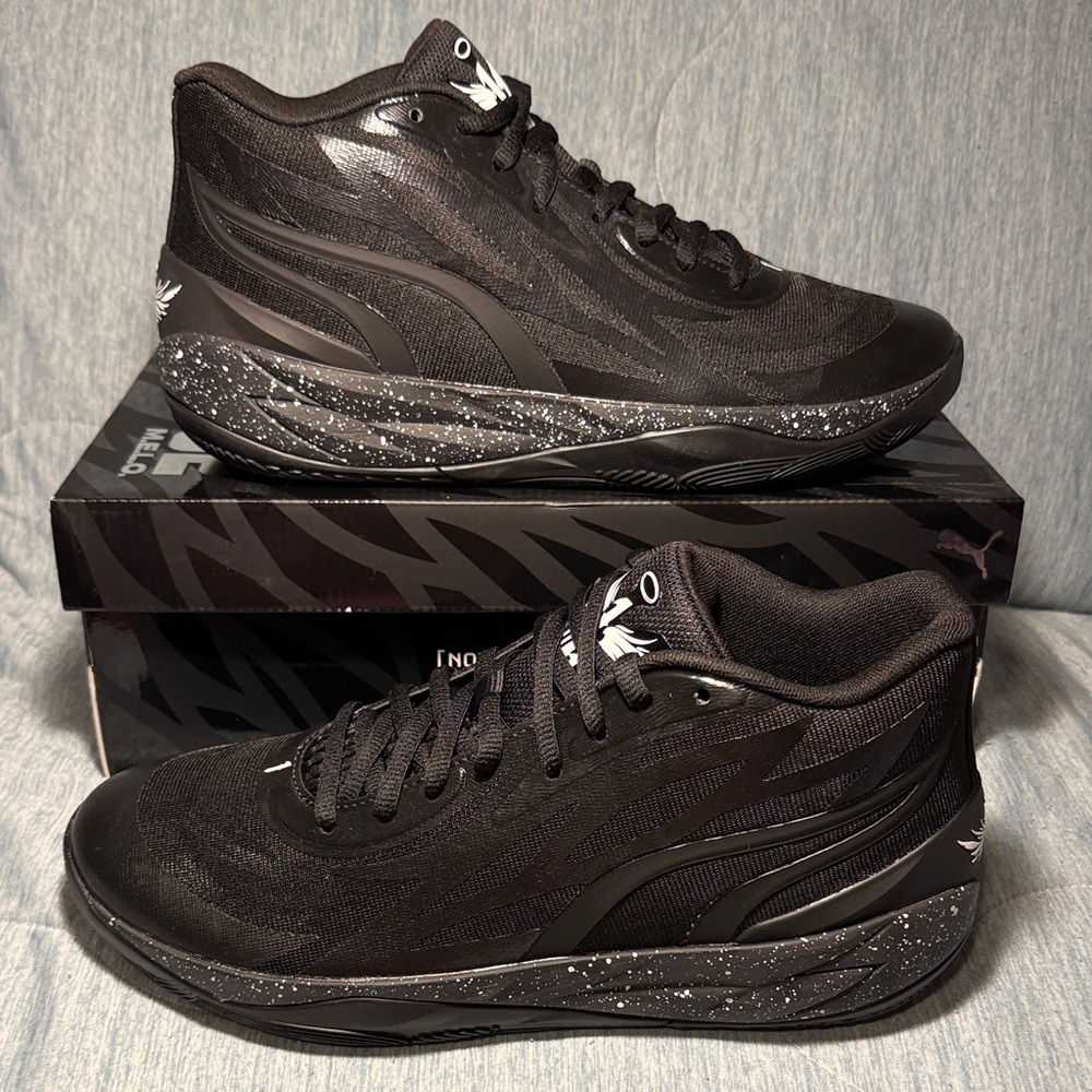 Men’s Puma MB.02 "Oreo" LaMelo Ball basketball sneakers in black and white. 10.5